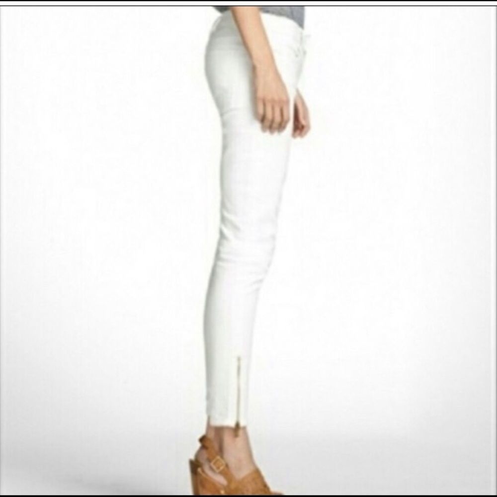 👖EUC - Tory Burch White Cropped Slim Jean Pants👖